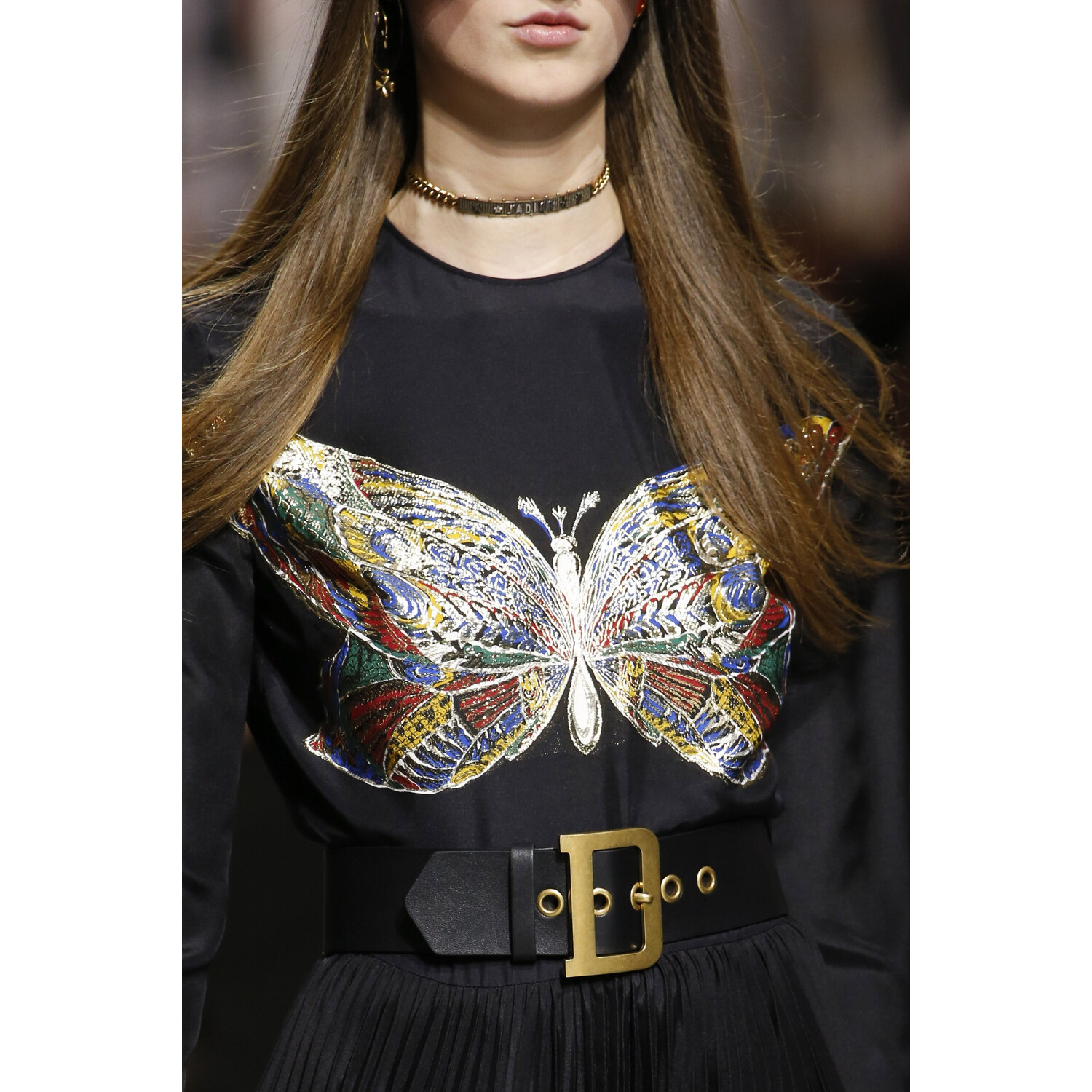 Фото Details Christian Dior , Details Dior Fall 2018 Ready-to-Wear , Детали показа Кристиан Диор , Детали показа Диор осень зима 2018 , Fashion show , неделя моды в Париже , PFW , Мария Грация Кьюри , Mainstyles